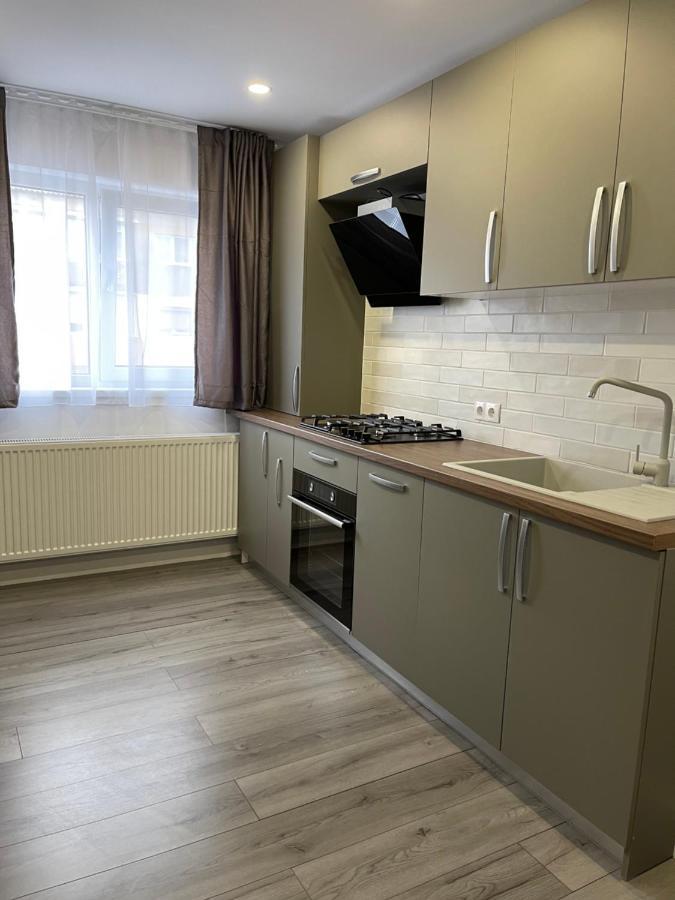 Apartament Emma Targoviste Zewnętrze zdjęcie